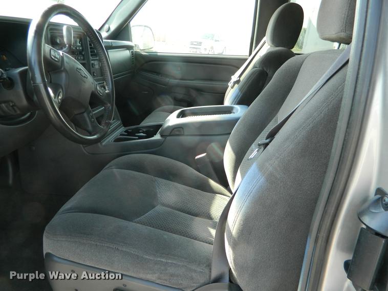 image for item DB1035 2005 Chevrolet Silverado 1500 Ext. Cab pickup truck