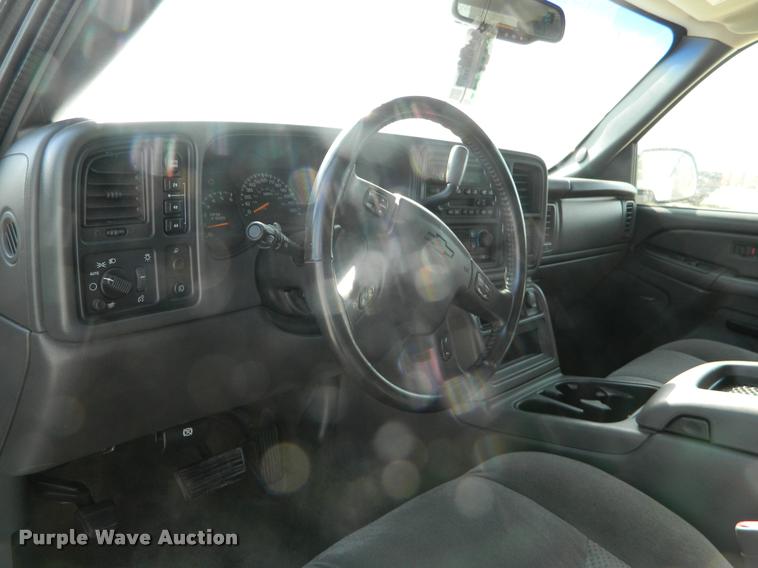 image for item DB1035 2005 Chevrolet Silverado 1500 Ext. Cab pickup truck