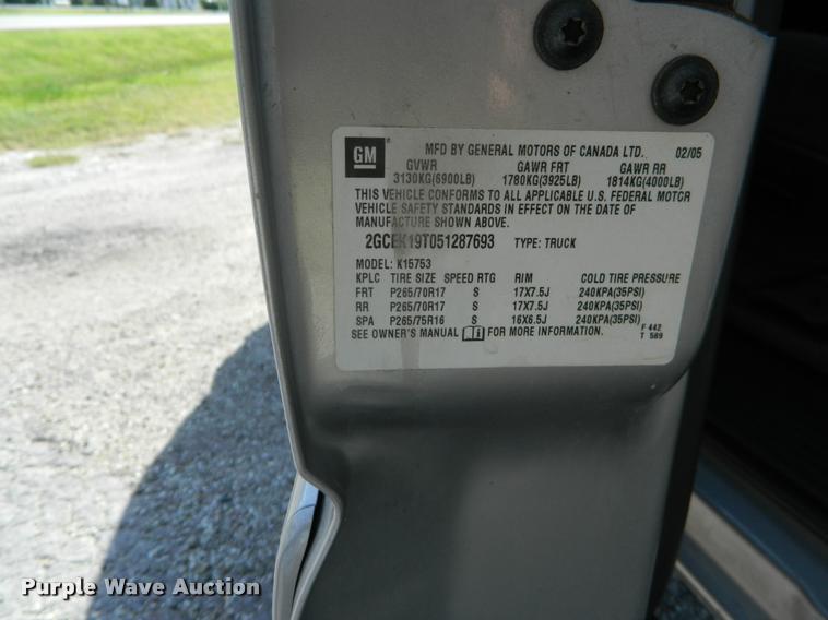 image for item DB1035 2005 Chevrolet Silverado 1500 Ext. Cab pickup truck