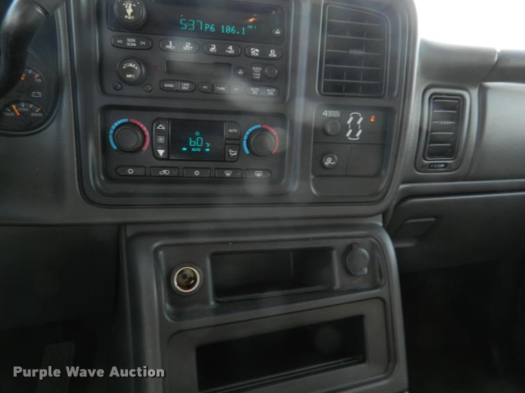 image for item DB1035 2005 Chevrolet Silverado 1500 Ext. Cab pickup truck