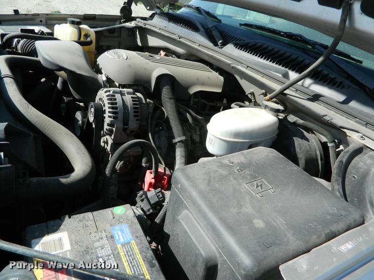 image for item DB1035 2005 Chevrolet Silverado 1500 Ext. Cab pickup truck