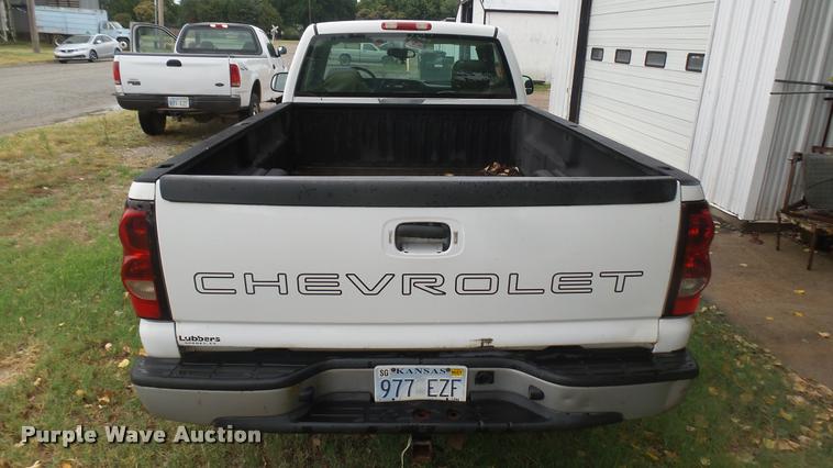 image for item DB3331 2006 Chevrolet Silverado 1500 pickup truck