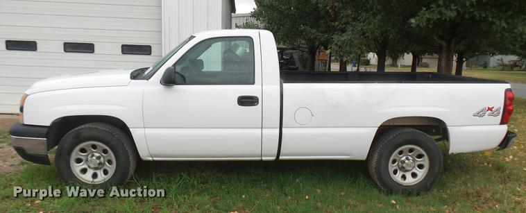 image for item DB3331 2006 Chevrolet Silverado 1500 pickup truck