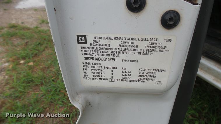 image for item DB3331 2006 Chevrolet Silverado 1500 pickup truck