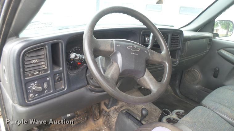 image for item DB3331 2006 Chevrolet Silverado 1500 pickup truck