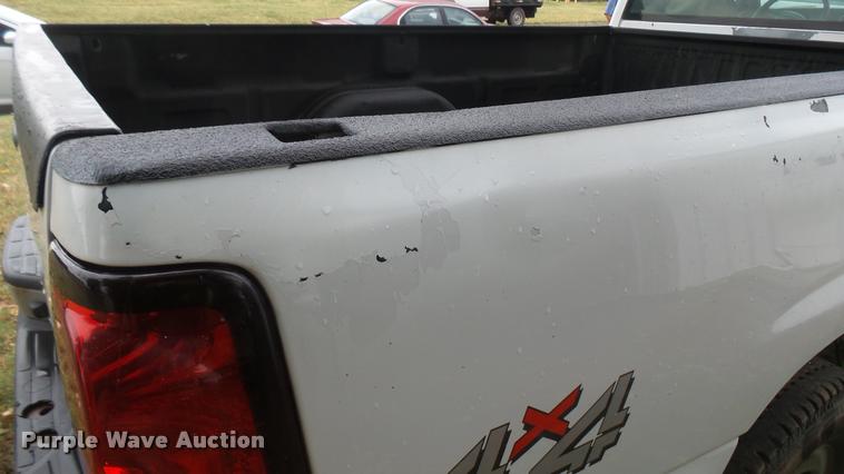 image for item DB3331 2006 Chevrolet Silverado 1500 pickup truck