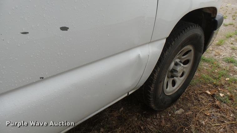 image for item DB3331 2006 Chevrolet Silverado 1500 pickup truck