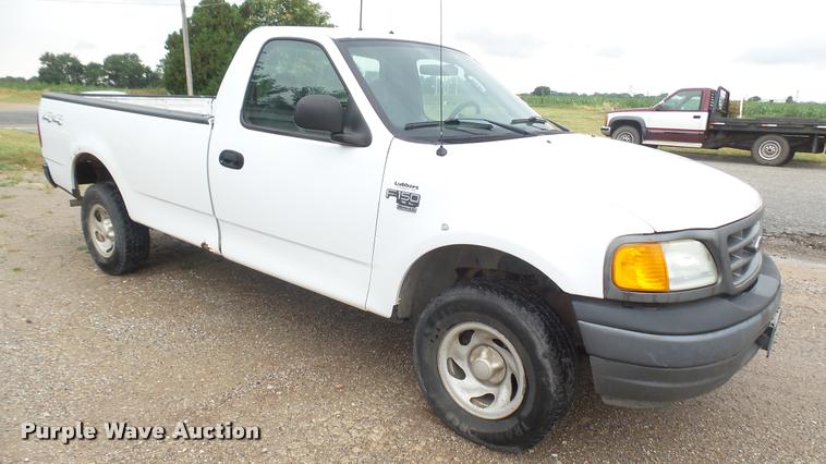 image for item DB3332 2004 Ford F150 pickup truck