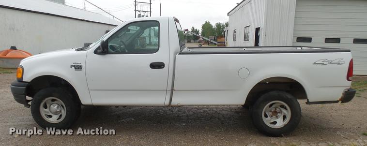 image for item DB3332 2004 Ford F150 pickup truck