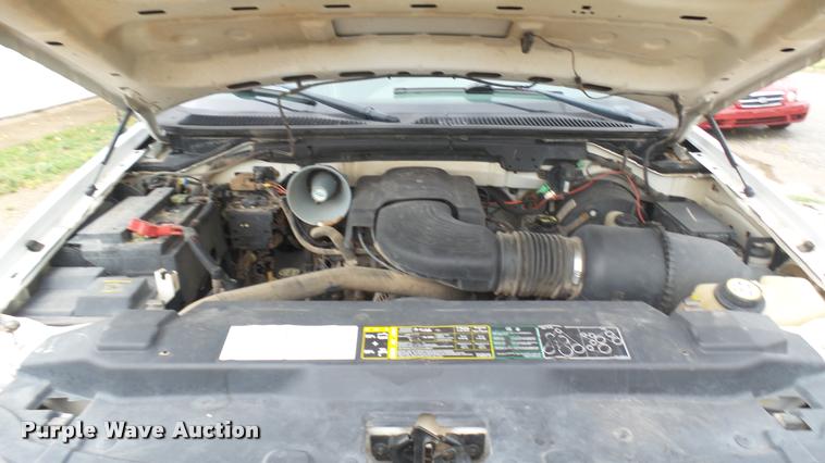 image for item DB3332 2004 Ford F150 pickup truck