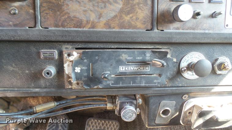 image for item DB3349 1983 Kenworth W900 dump truck