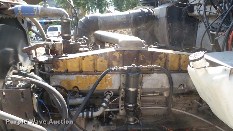 image for item DB3349 1983 Kenworth W900 dump truck