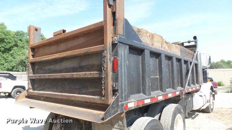 image for item DB3349 1983 Kenworth W900 dump truck