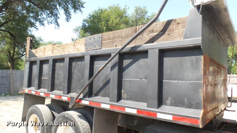 image for item DB3349 1983 Kenworth W900 dump truck