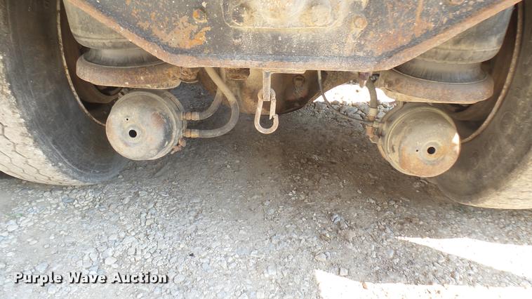 image for item DB3349 1983 Kenworth W900 dump truck