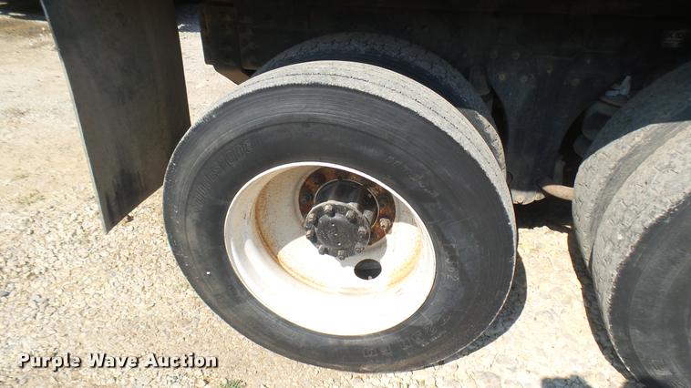 image for item DB3349 1983 Kenworth W900 dump truck