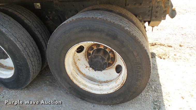 image for item DB3349 1983 Kenworth W900 dump truck