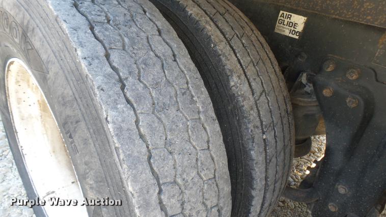 image for item DB3349 1983 Kenworth W900 dump truck