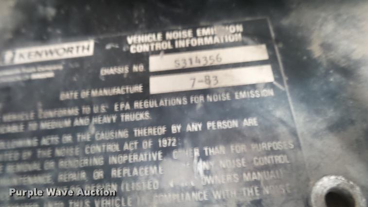 image for item DB3349 1983 Kenworth W900 dump truck