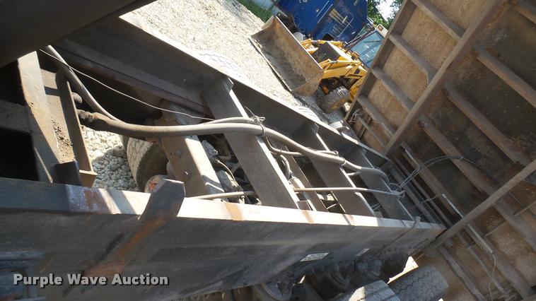 image for item DB3349 1983 Kenworth W900 dump truck