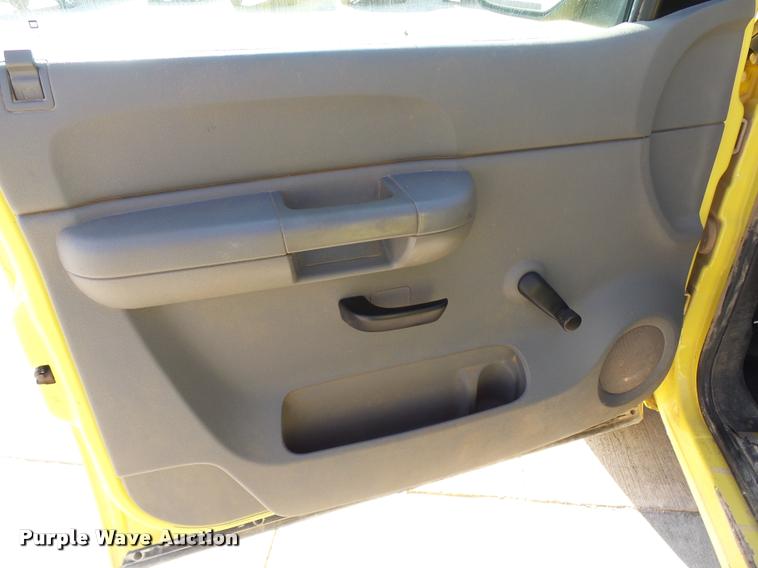 image for item DB4053 2007 Chevrolet Silverado 2500HD pickup truck