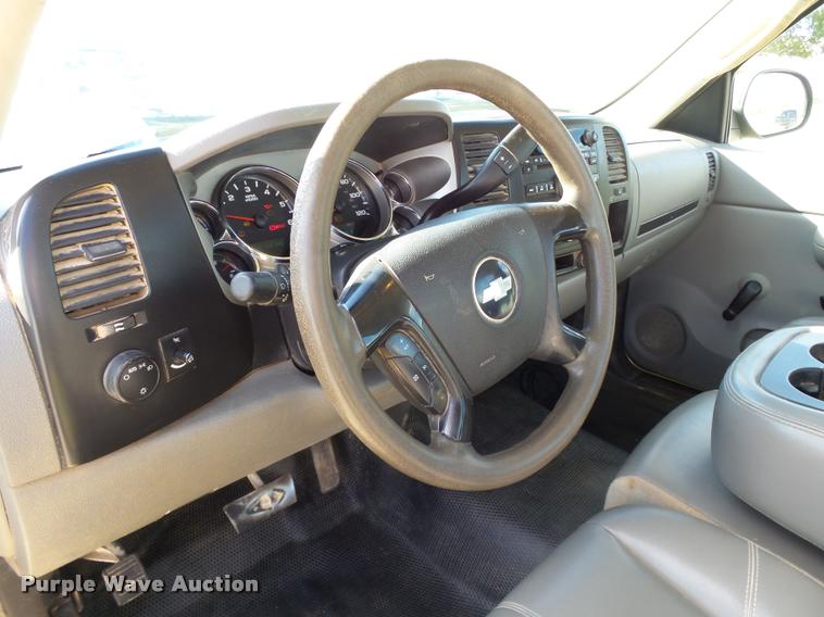 image for item DB4053 2007 Chevrolet Silverado 2500HD pickup truck