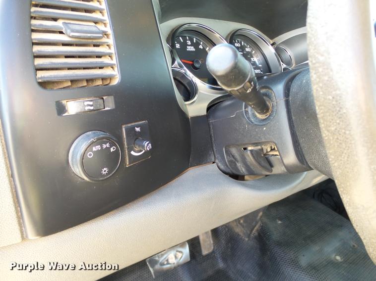 image for item DB4053 2007 Chevrolet Silverado 2500HD pickup truck