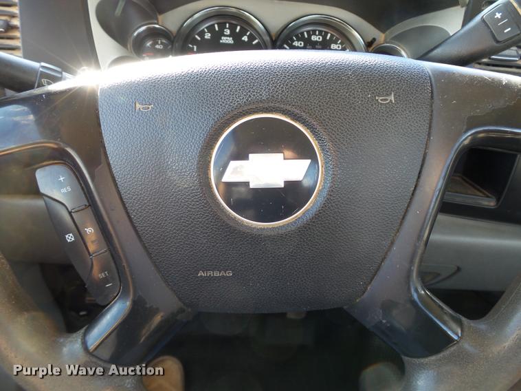 image for item DB4053 2007 Chevrolet Silverado 2500HD pickup truck