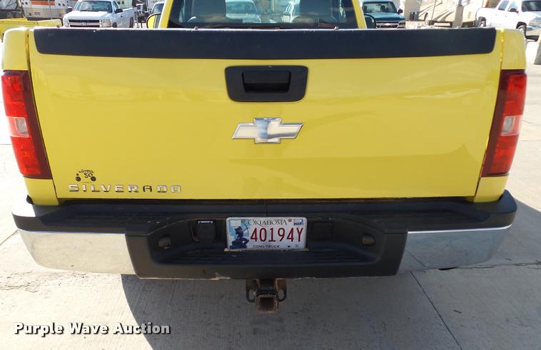 image for item DB4053 2007 Chevrolet Silverado 2500HD pickup truck