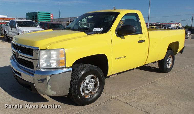 image for item DB4055 2010 Chevrolet Silverado 2500HD pickup truck