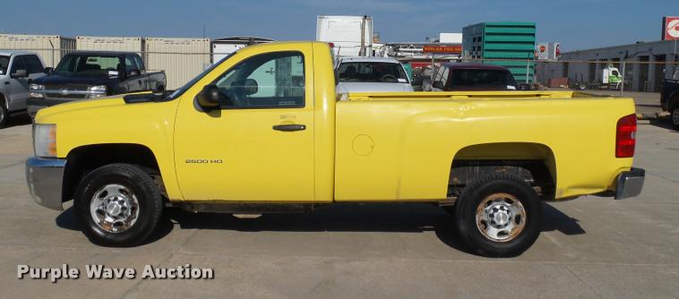 image for item DB4055 2010 Chevrolet Silverado 2500HD pickup truck