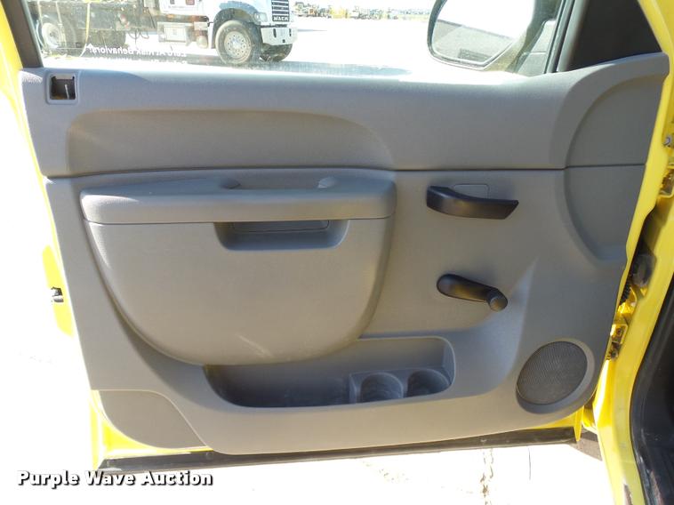 image for item DB4055 2010 Chevrolet Silverado 2500HD pickup truck