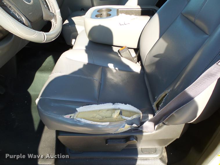 image for item DB4055 2010 Chevrolet Silverado 2500HD pickup truck