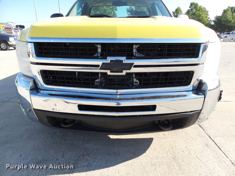 image for item DB4055 2010 Chevrolet Silverado 2500HD pickup truck