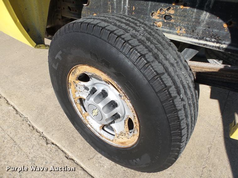 image for item DB4055 2010 Chevrolet Silverado 2500HD pickup truck