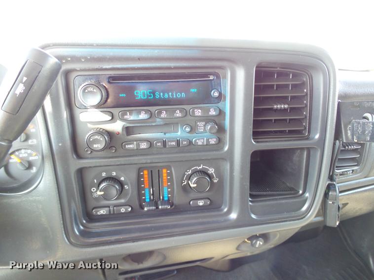 image for item DB4056 2006 Chevrolet Silverado 1500 Crew Cab pickup truck