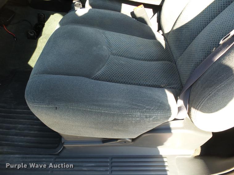 image for item DB4056 2006 Chevrolet Silverado 1500 Crew Cab pickup truck