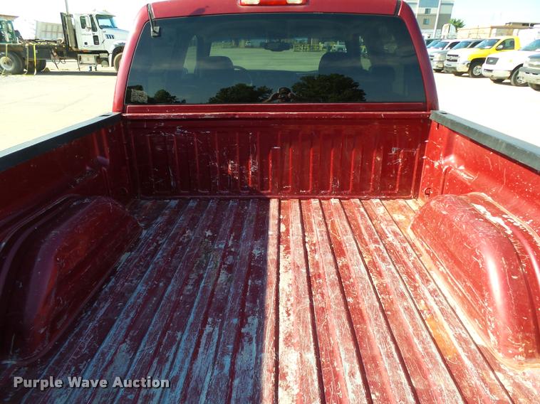 image for item DB4056 2006 Chevrolet Silverado 1500 Crew Cab pickup truck