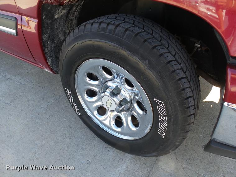 image for item DB4056 2006 Chevrolet Silverado 1500 Crew Cab pickup truck