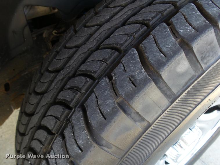 image for item DB4056 2006 Chevrolet Silverado 1500 Crew Cab pickup truck