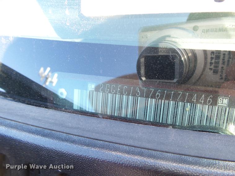 image for item DB4056 2006 Chevrolet Silverado 1500 Crew Cab pickup truck