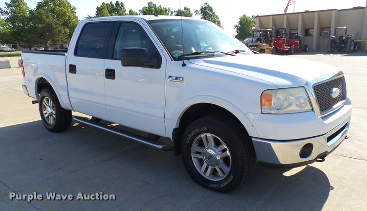 image for item DB4057 2006 Ford F150 Lariat SuperCrew pickup truck