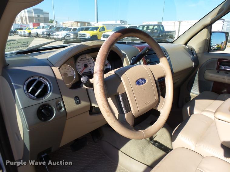 image for item DB4057 2006 Ford F150 Lariat SuperCrew pickup truck