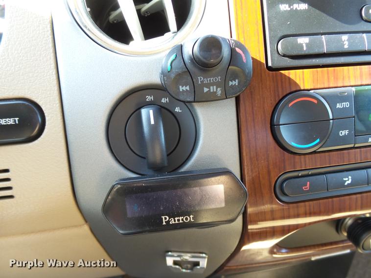 image for item DB4057 2006 Ford F150 Lariat SuperCrew pickup truck