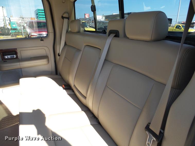 image for item DB4057 2006 Ford F150 Lariat SuperCrew pickup truck