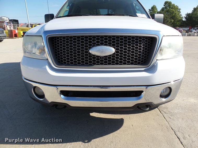 image for item DB4057 2006 Ford F150 Lariat SuperCrew pickup truck