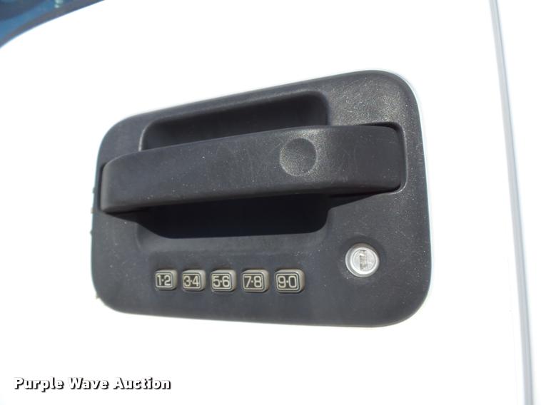 image for item DB4057 2006 Ford F150 Lariat SuperCrew pickup truck