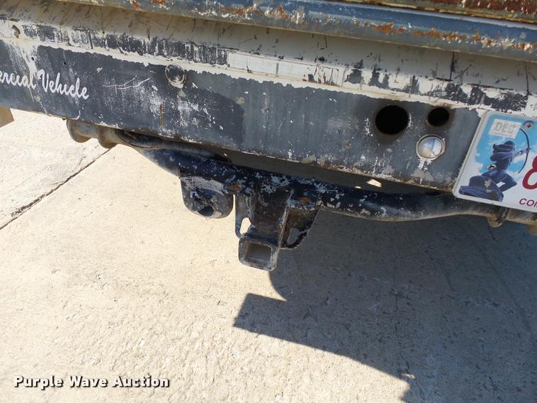 image for item DB4059 2004 Chevrolet Silverado 2500HD Ext. Cab pickup truck