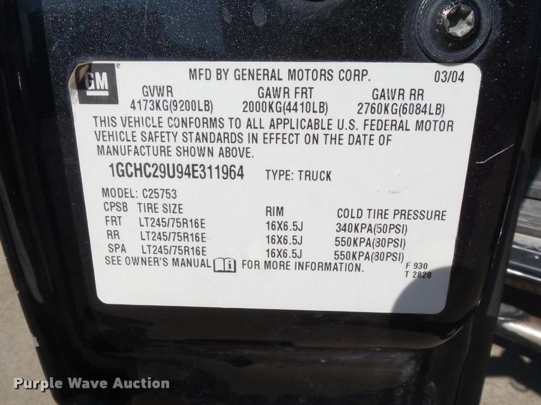 image for item DB4059 2004 Chevrolet Silverado 2500HD Ext. Cab pickup truck