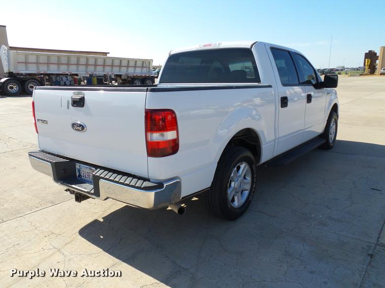 image for item DB4060 2004 Ford F150 XLT SuperCrew pickup truck